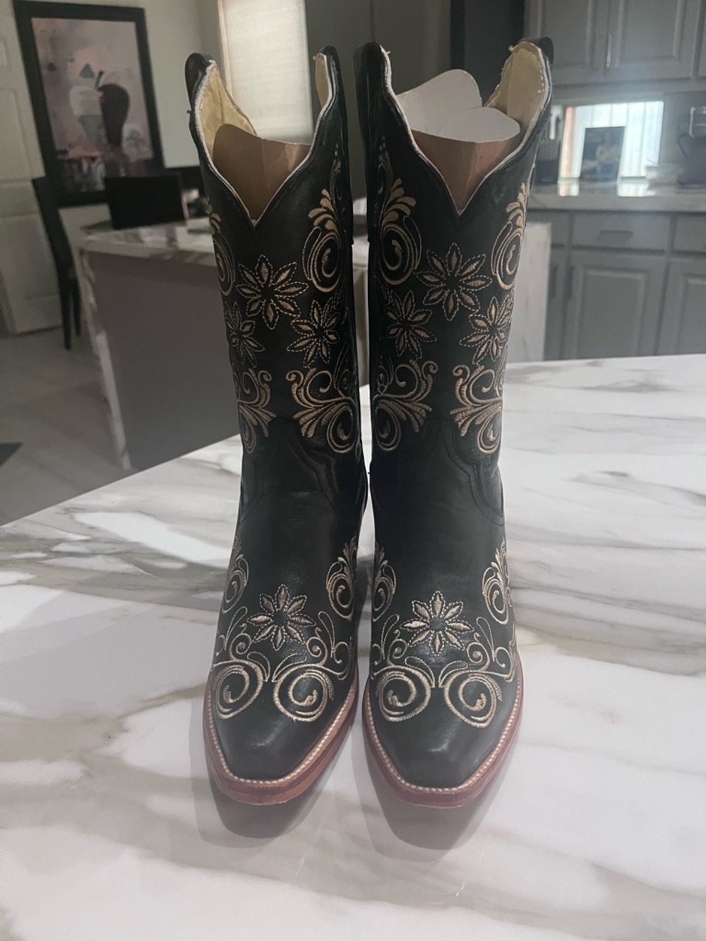 Women’s Black Embroidered Western Boots - Floral Stitch Detail